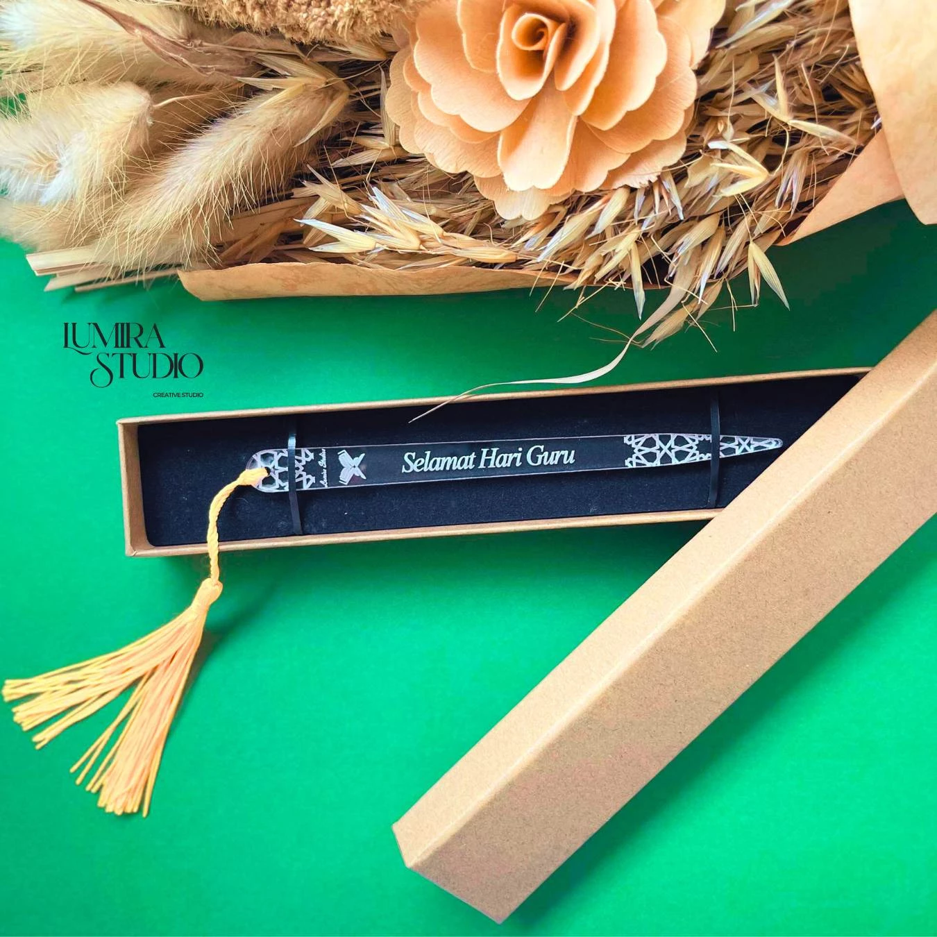 Custom Acrylic Bookmark Pointer – Elegant & Personal